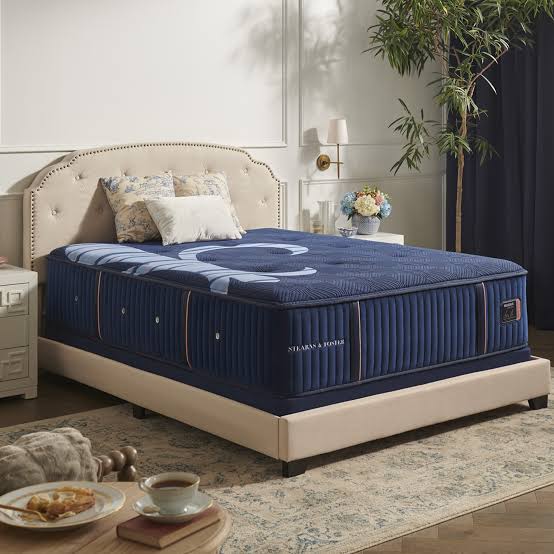 Stearns & Foster Reserve® 16" Medium Mattress